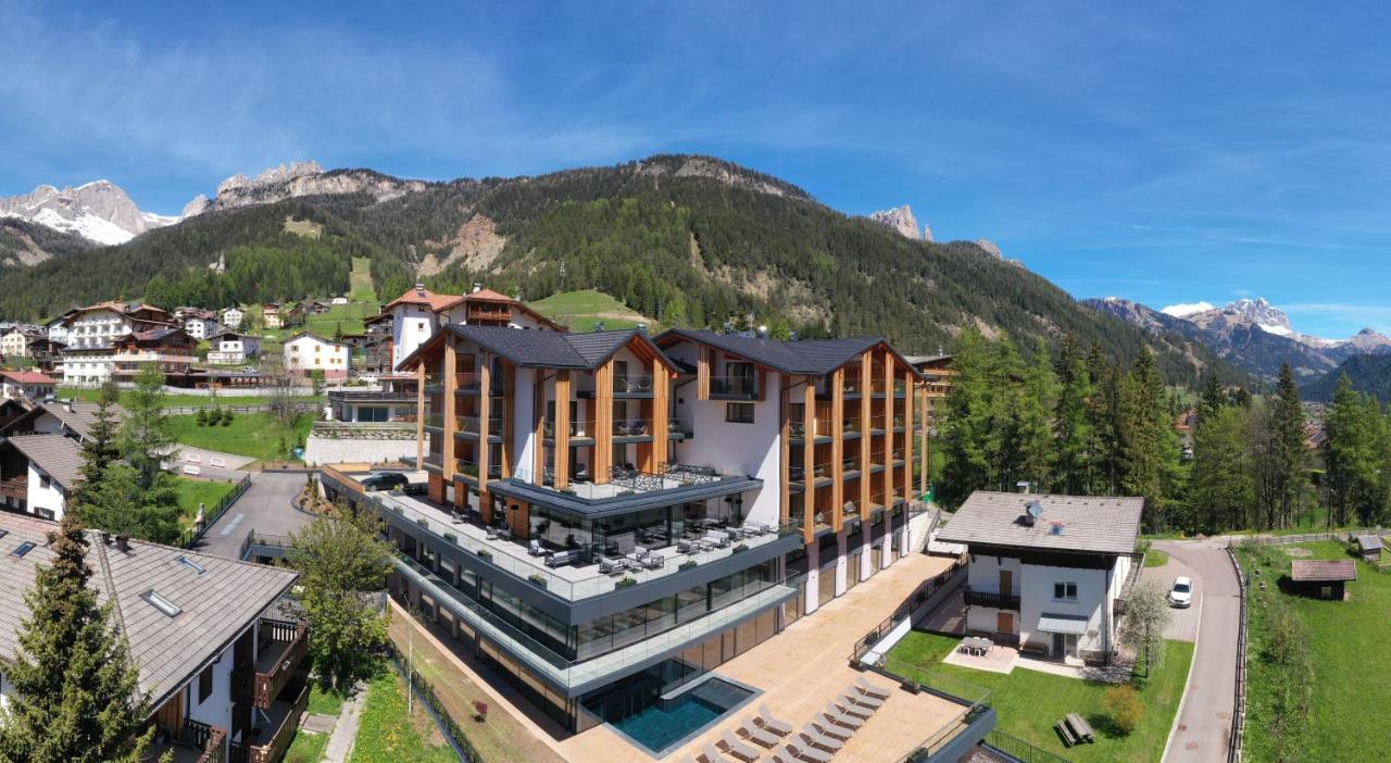 Ciampedie Luxury Alpine Spa Hotel Vigo di Fassa Eksteriør billede