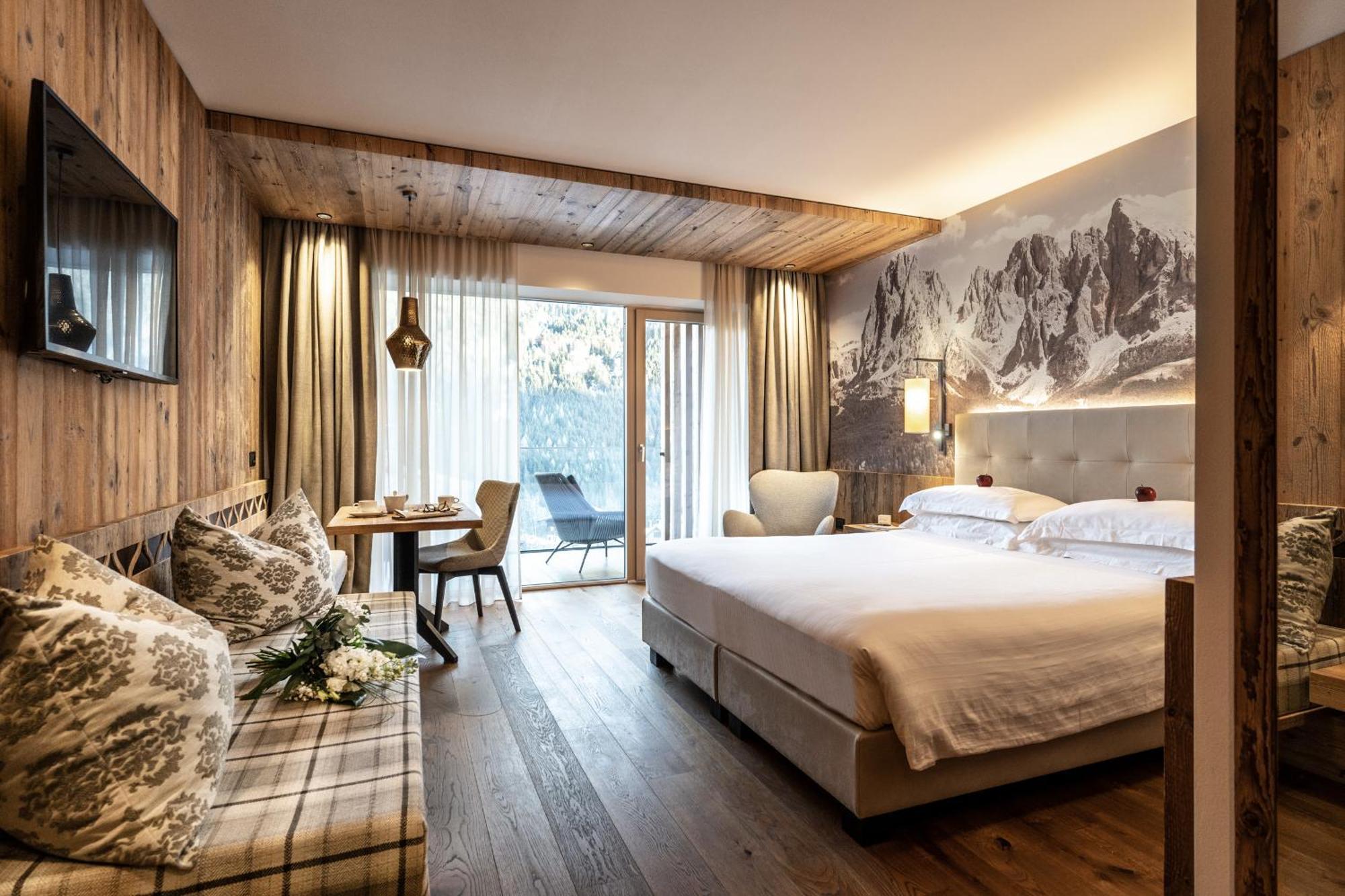Ciampedie Luxury Alpine Spa Hotel Vigo di Fassa Eksteriør billede