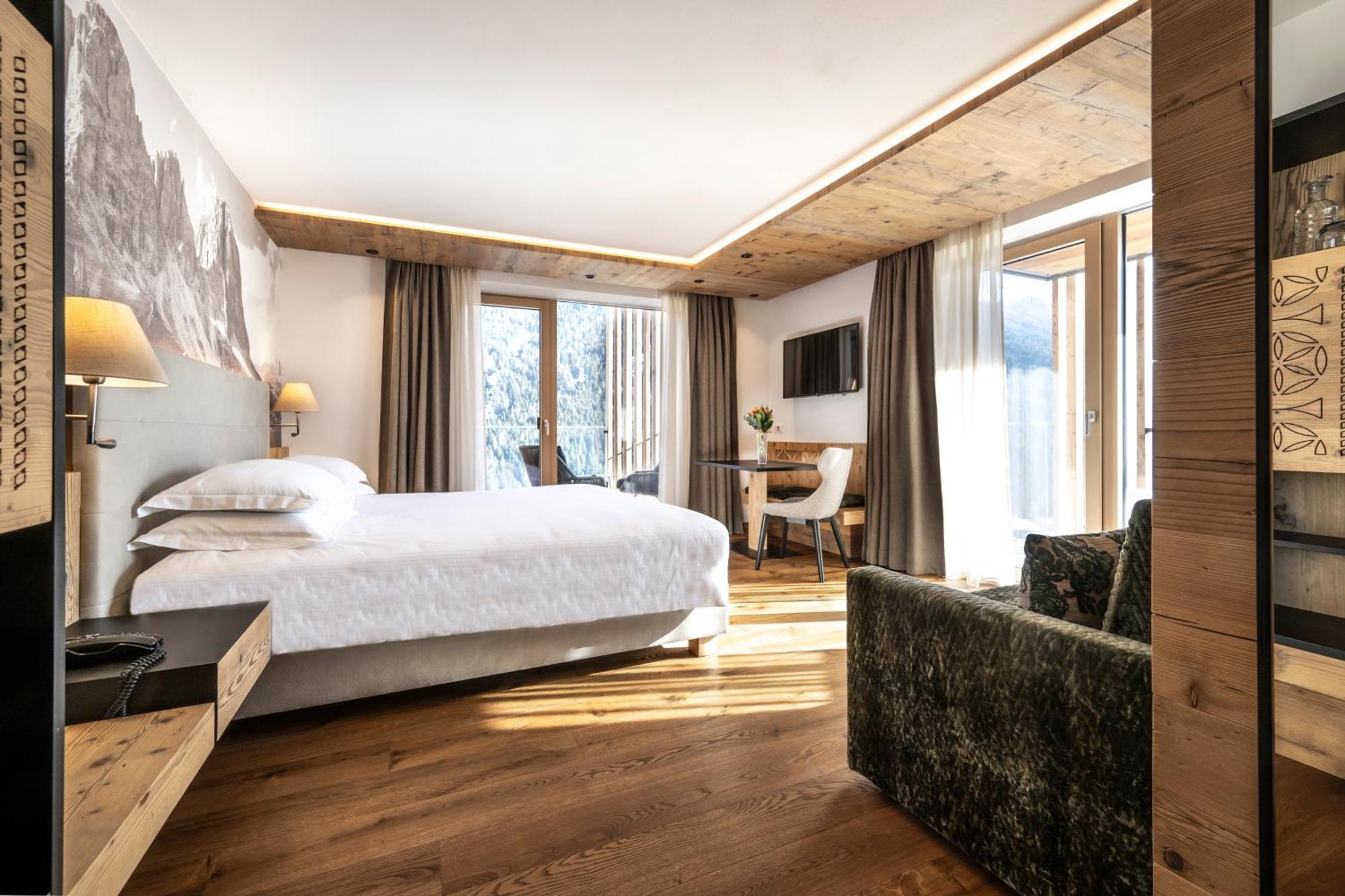 Ciampedie Luxury Alpine Spa Hotel Vigo di Fassa Eksteriør billede