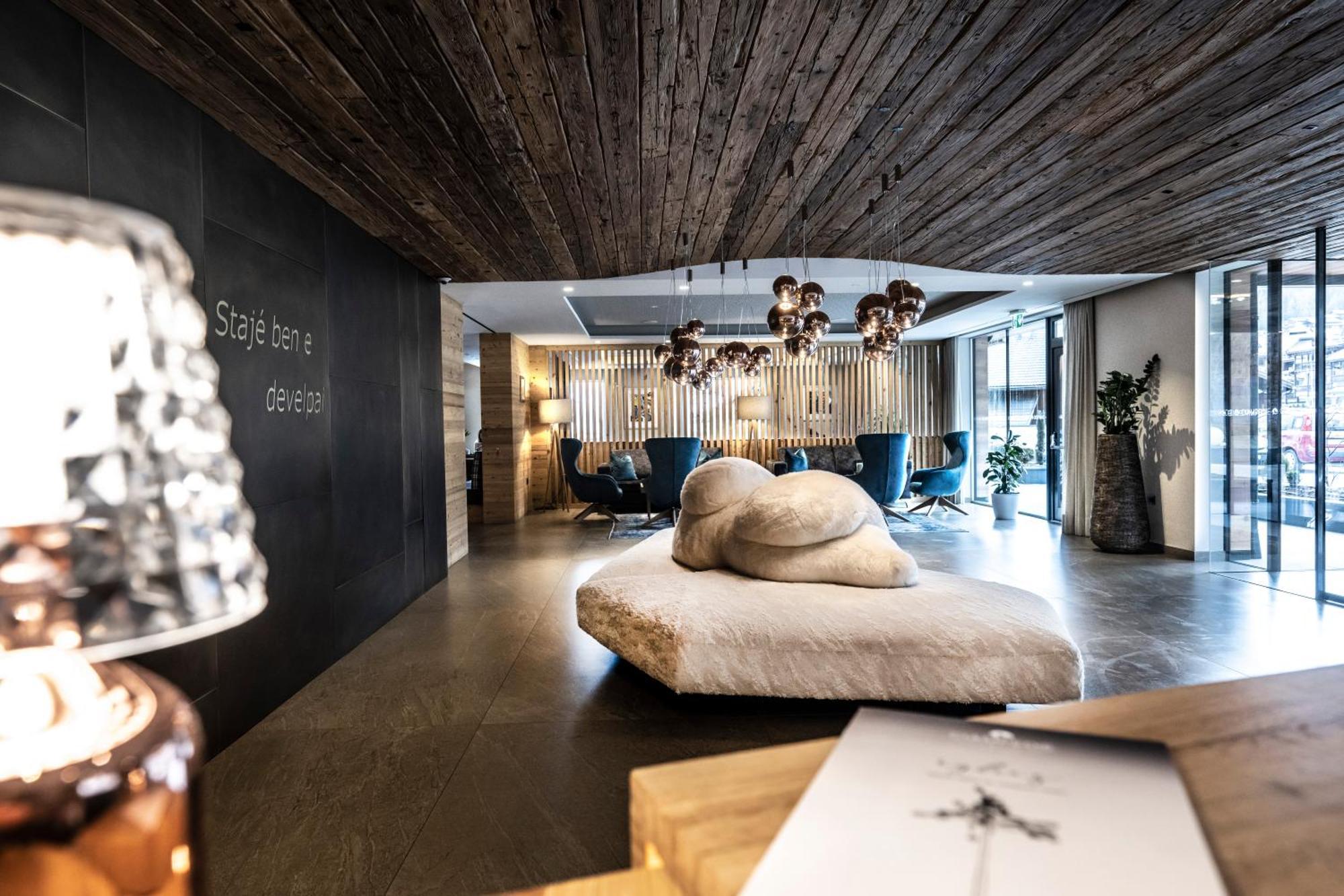 Ciampedie Luxury Alpine Spa Hotel Vigo di Fassa Eksteriør billede