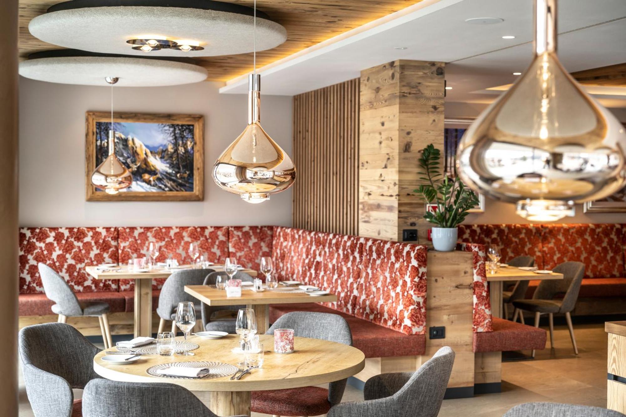 Ciampedie Luxury Alpine Spa Hotel Vigo di Fassa Eksteriør billede