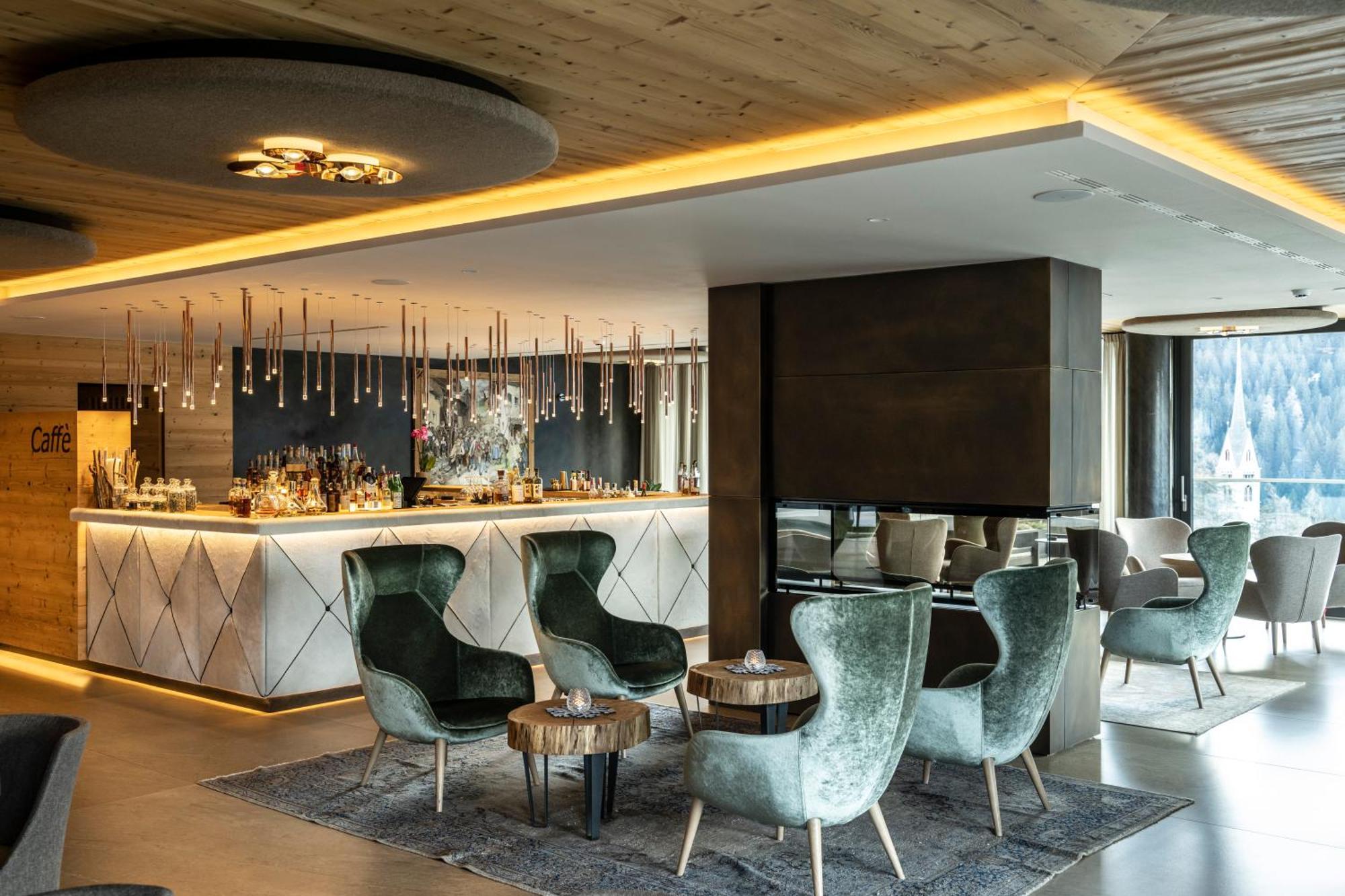 Ciampedie Luxury Alpine Spa Hotel Vigo di Fassa Eksteriør billede