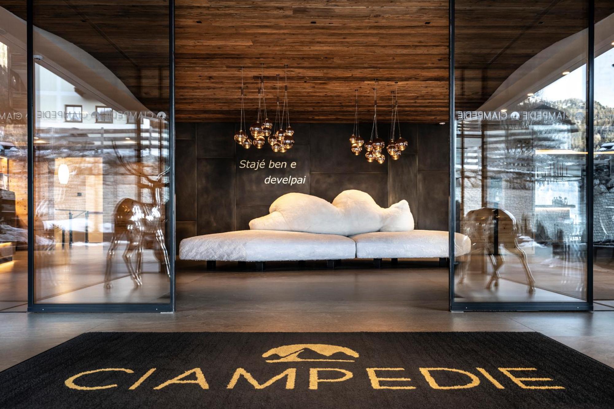 Ciampedie Luxury Alpine Spa Hotel Vigo di Fassa Eksteriør billede
