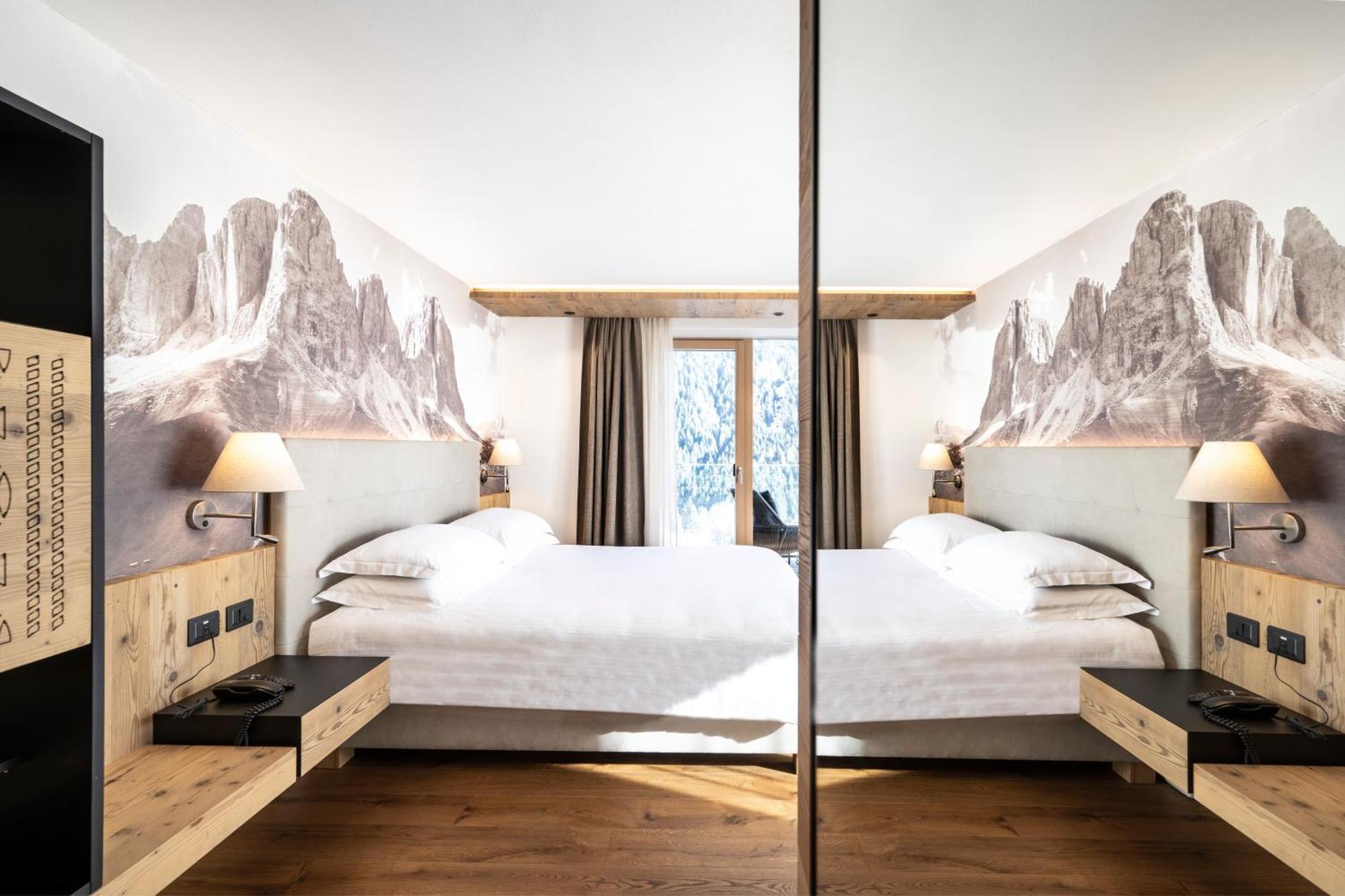 Ciampedie Luxury Alpine Spa Hotel Vigo di Fassa Eksteriør billede
